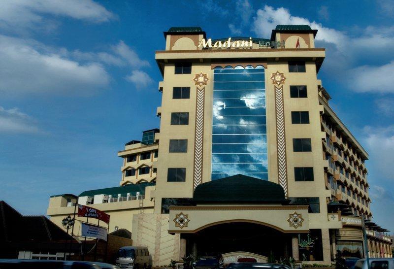 Hotel Madani Medan - Syariah Hotel Exterior foto